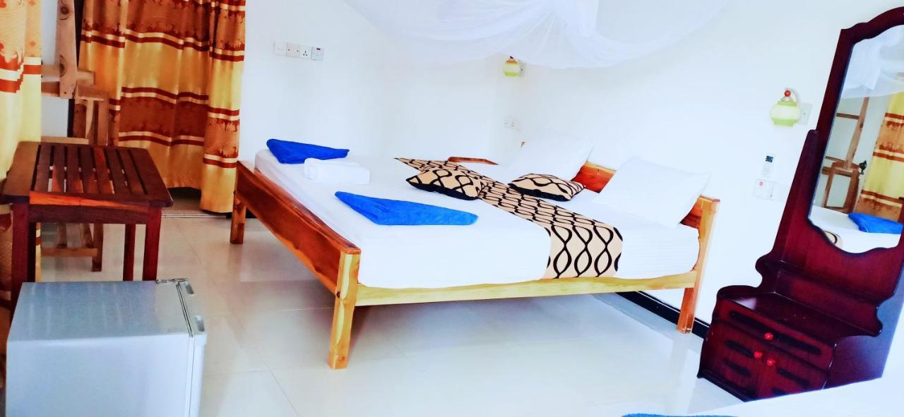 Surf & Sand Hotel Arugambay Arugam Bay Buitenkant foto