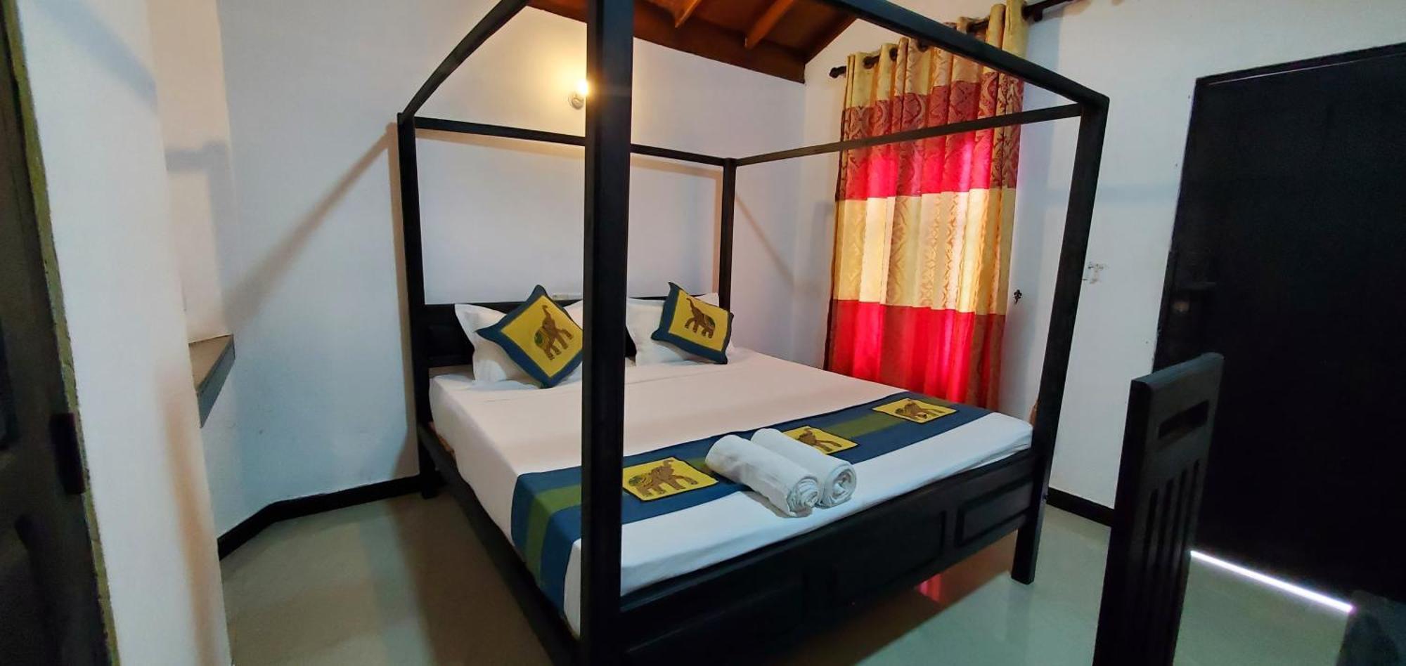 Surf & Sand Hotel Arugambay Arugam Bay Buitenkant foto